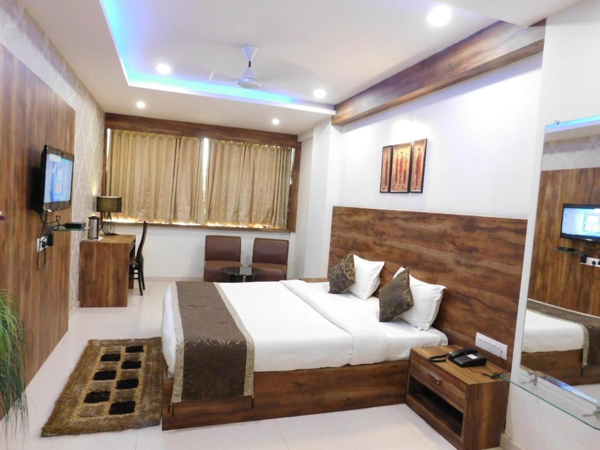 Hotel Shiva Club And Resort Mundra Buitenkant foto